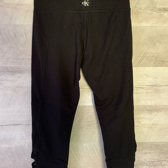 calvin klien cropped leggings - Picture 4 of 4